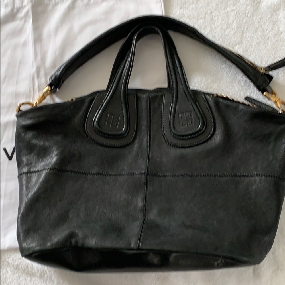 Givenchy Nightingale black leather purse